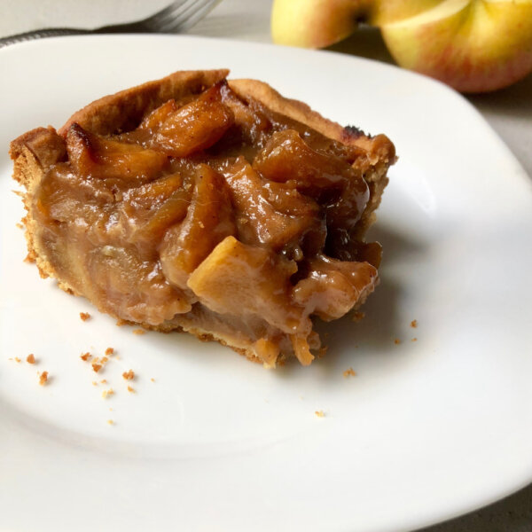 Jaggery Ginger Open Apple Pie